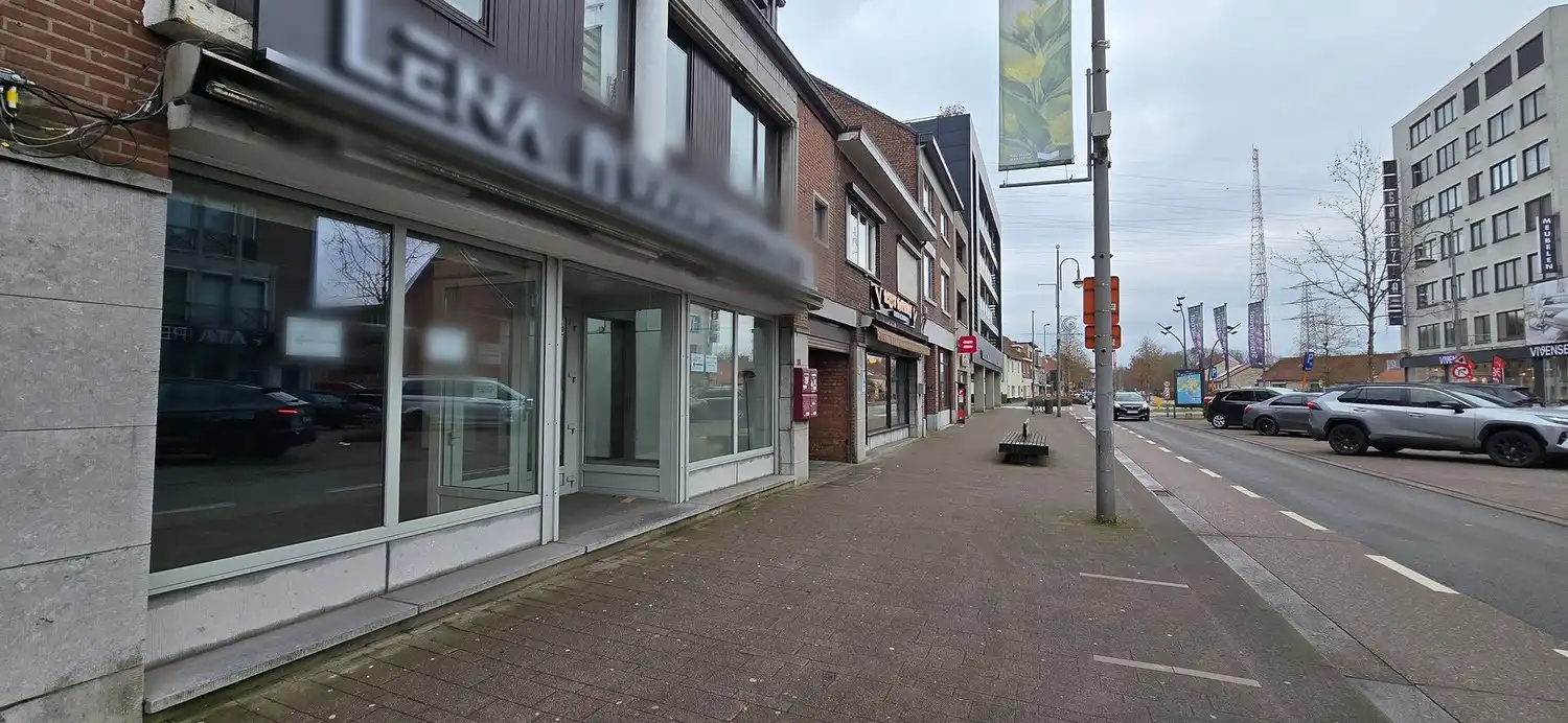 Handelspand/kantoor te huur in Genk-Stalenstraat foto 11