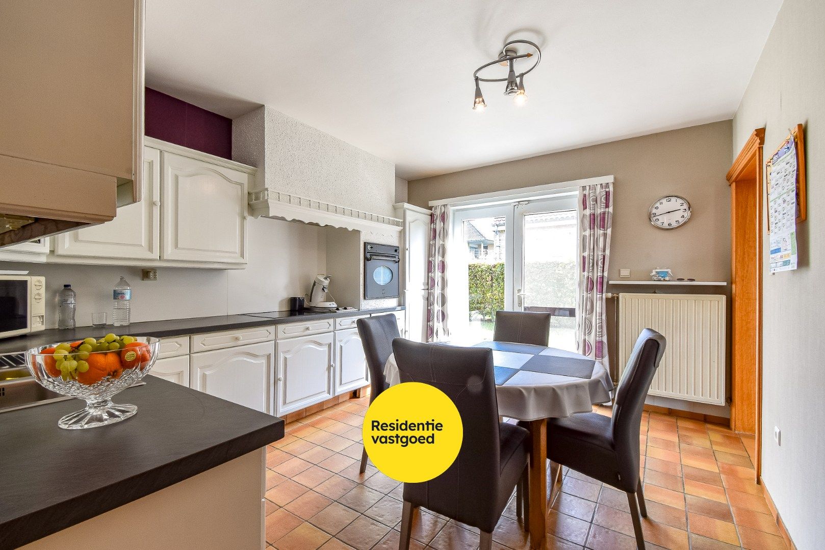 Ruime villa met 4 slaapkamers foto 8