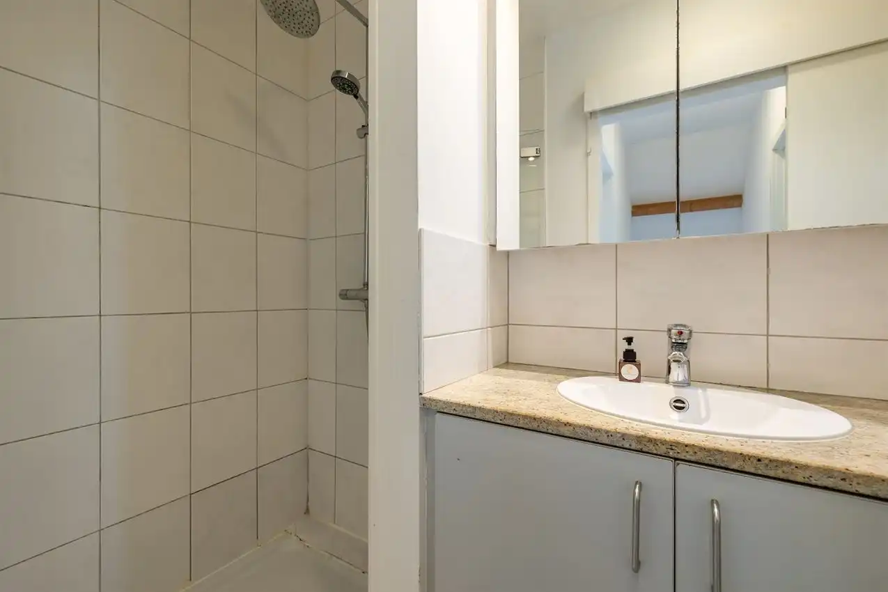 Gezellige duplex met twee slaapkamers nabij station foto 18