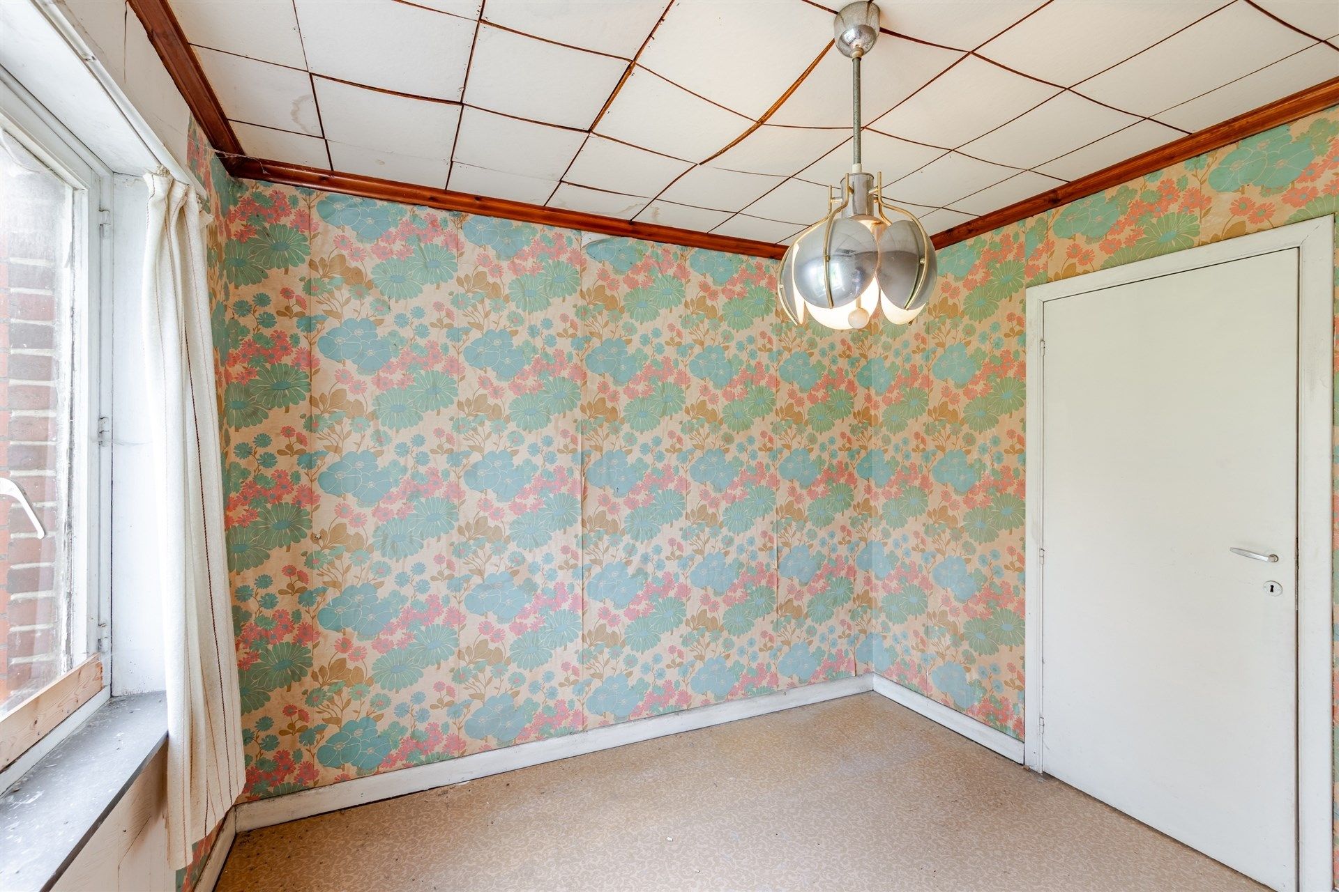 Volledig te renoveren woning met 3 slaapkamers in Wetteren foto 13