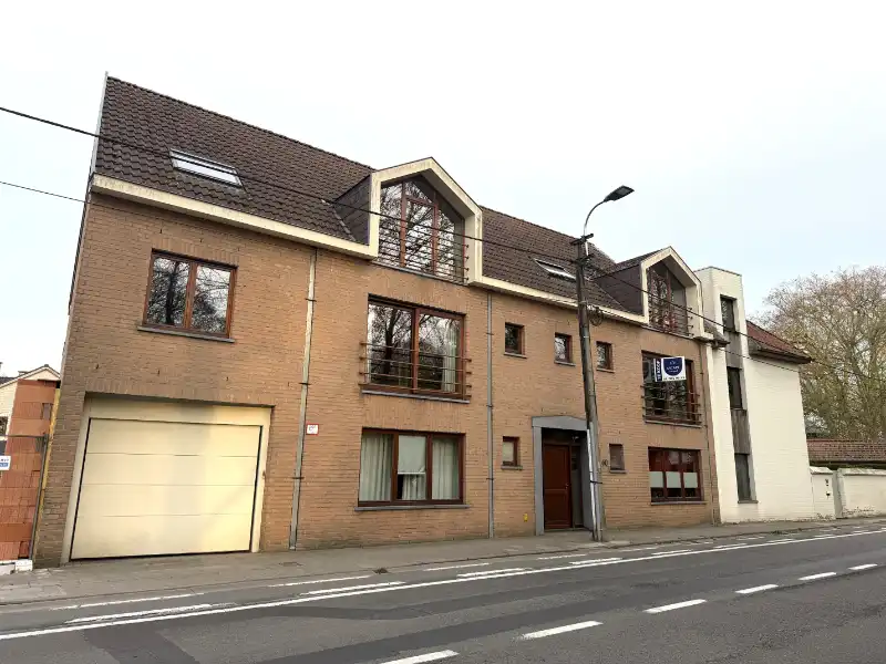 Ruim en energiezuinig duplexappartement met dakterras foto {{pictureIndex}}