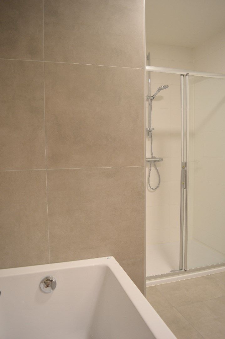 Prachtig ruim appartement met 3 slaapkamers in centrum Ledegem foto 8