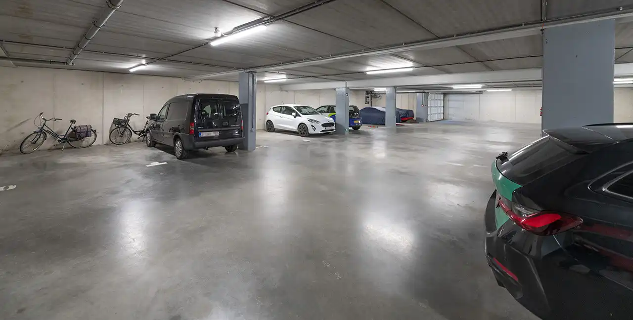 Ondergrondse autostandplaats foto 5