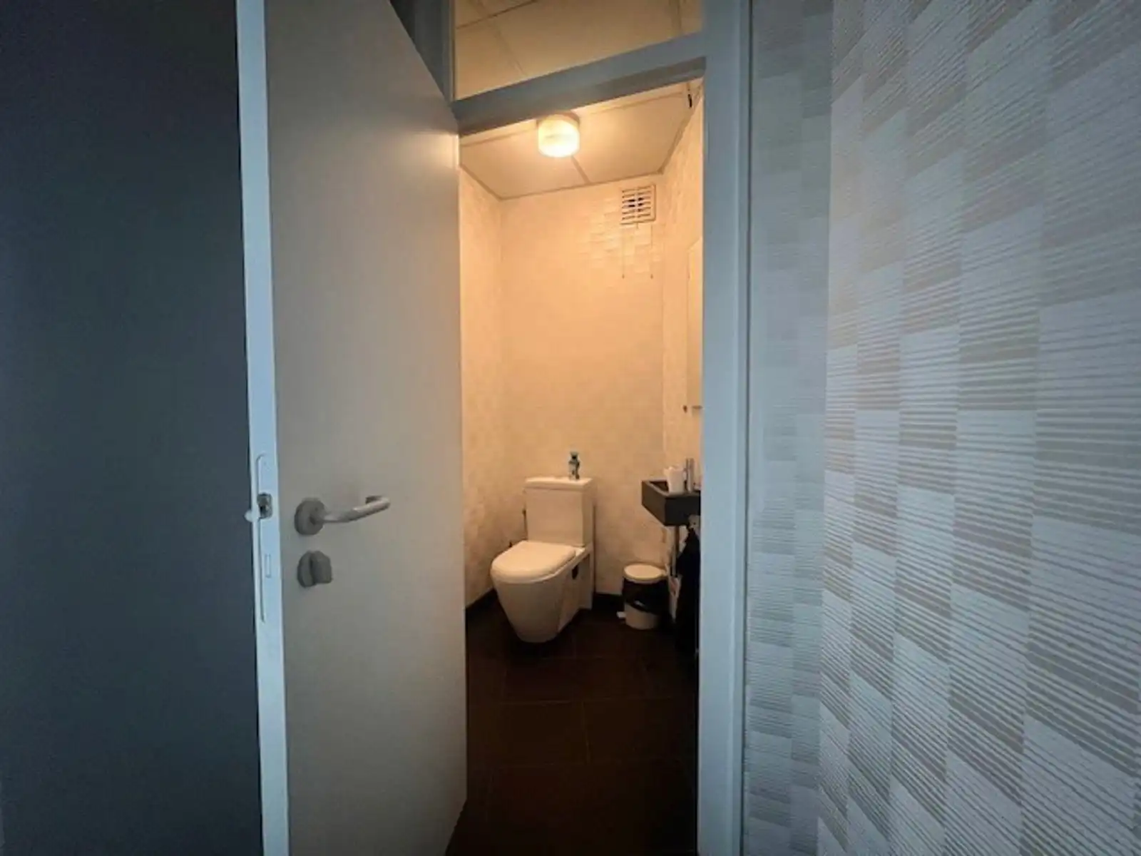Handelsruimte - oppervlakte ca.105 m² diverse mogelijkheden foto 12