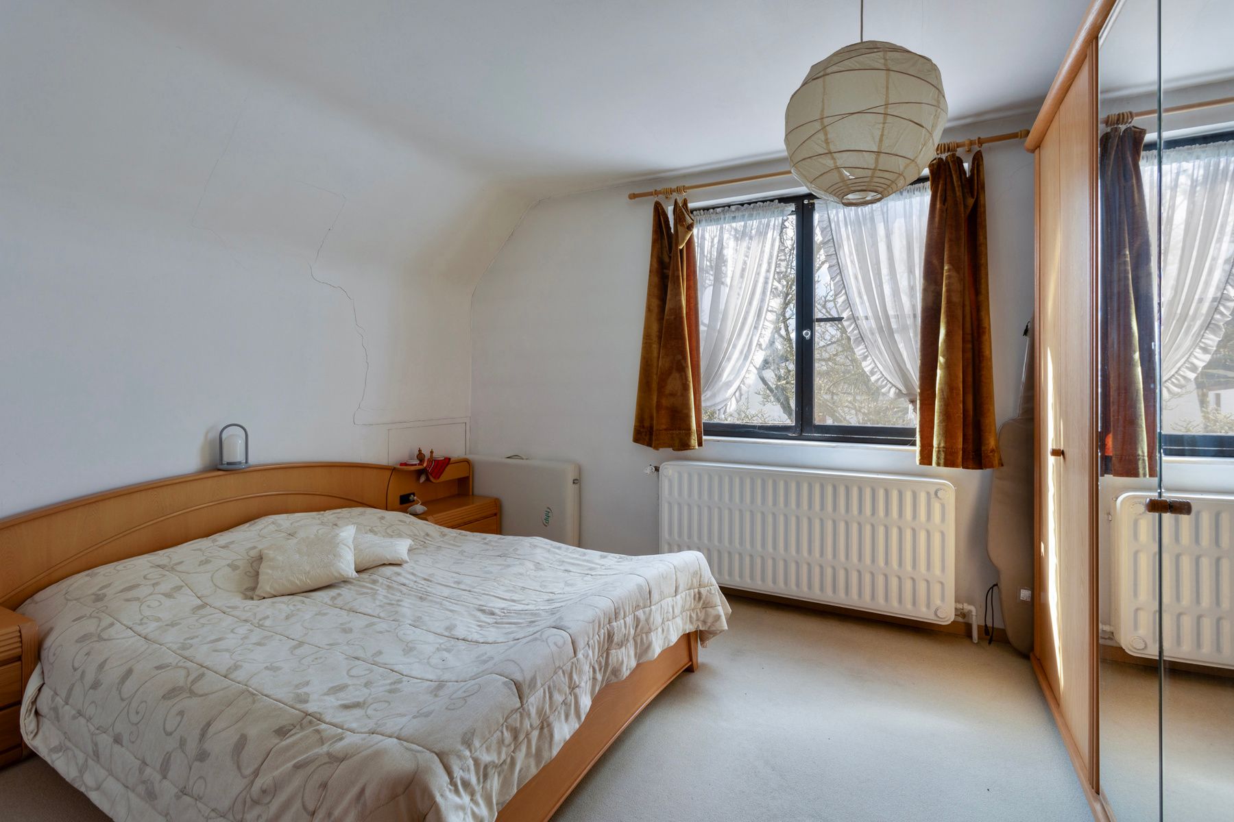 Residentieel gelegen villa met 4 slpks  foto 16