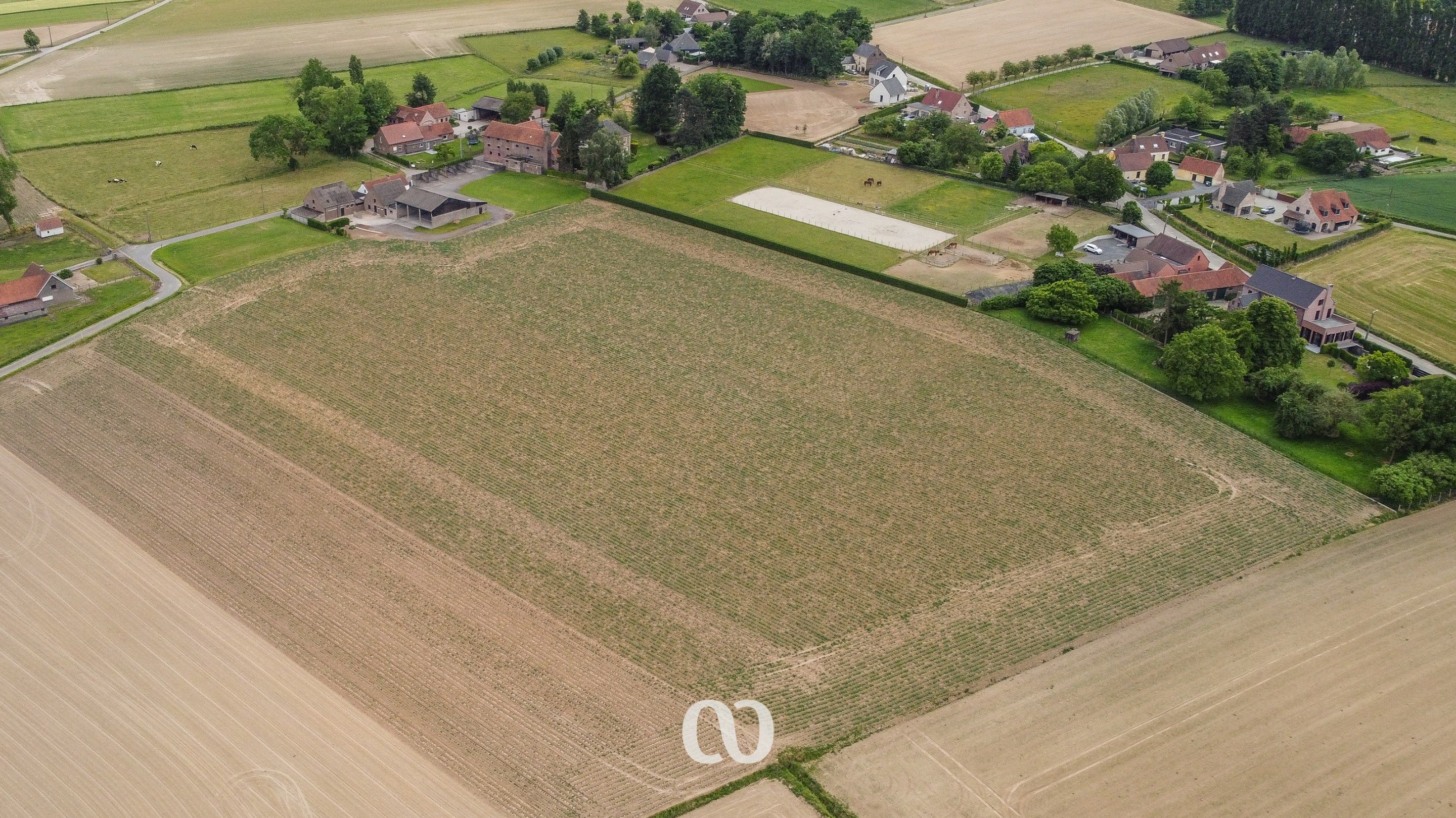 Prachtig gelegen hoeve met gronden op meer dan 3,5 ha foto 8