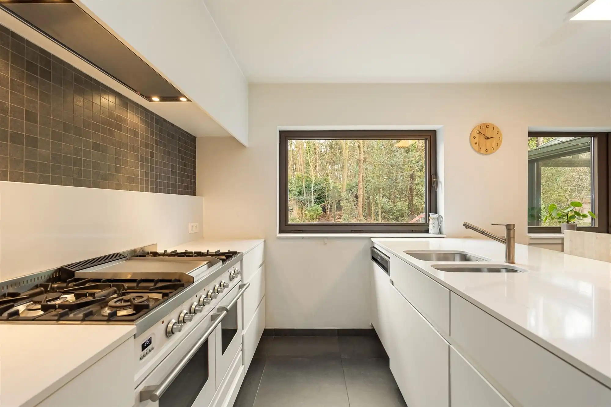 Instapklare open bebouwing met ruime tuin in een groene omgeving foto 8