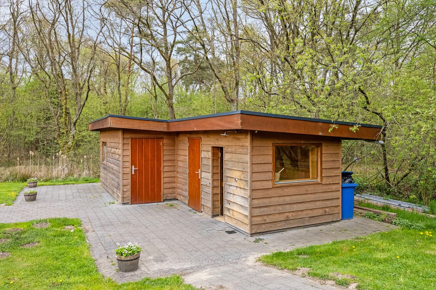 Idyllisch gelegen landhuis in een oase van rust te Lommel foto 29
