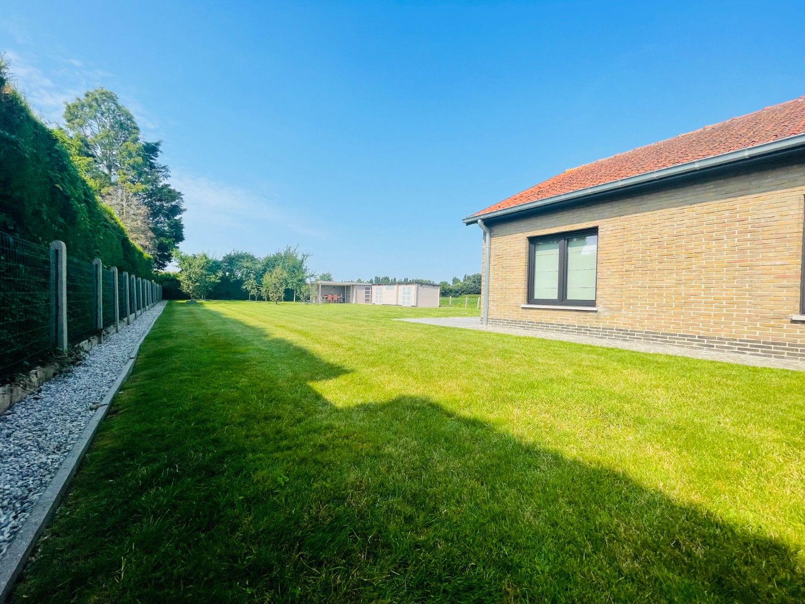 LANDELIJKE WONING MET 3 SLAAPKAMERS EN FANTASTISCHE TUIN IN WONTERGEM foto 11