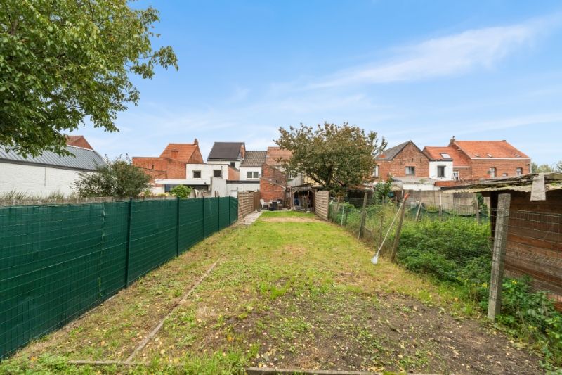 Woning met zij-ingang aan de stadsrand - 3 slpkmrs. foto 2
