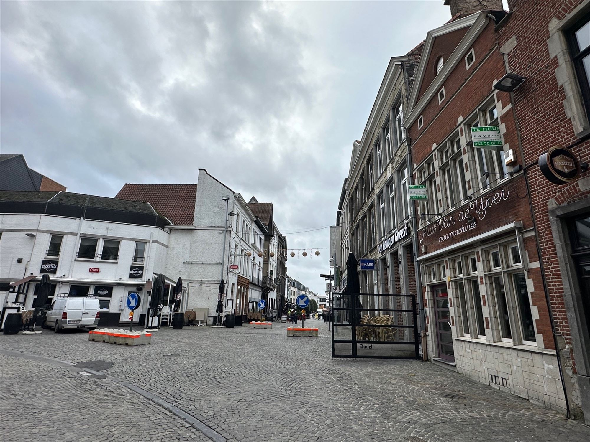 Uniek gebouw kort nabij de Grote markt foto 2