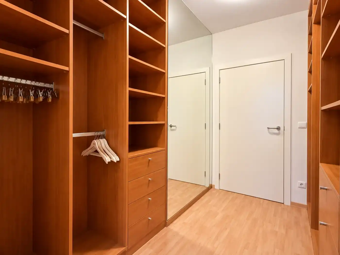 Riant en instapklaar appartement met tuin en 2 slaapkamers in centrum Herent foto 17