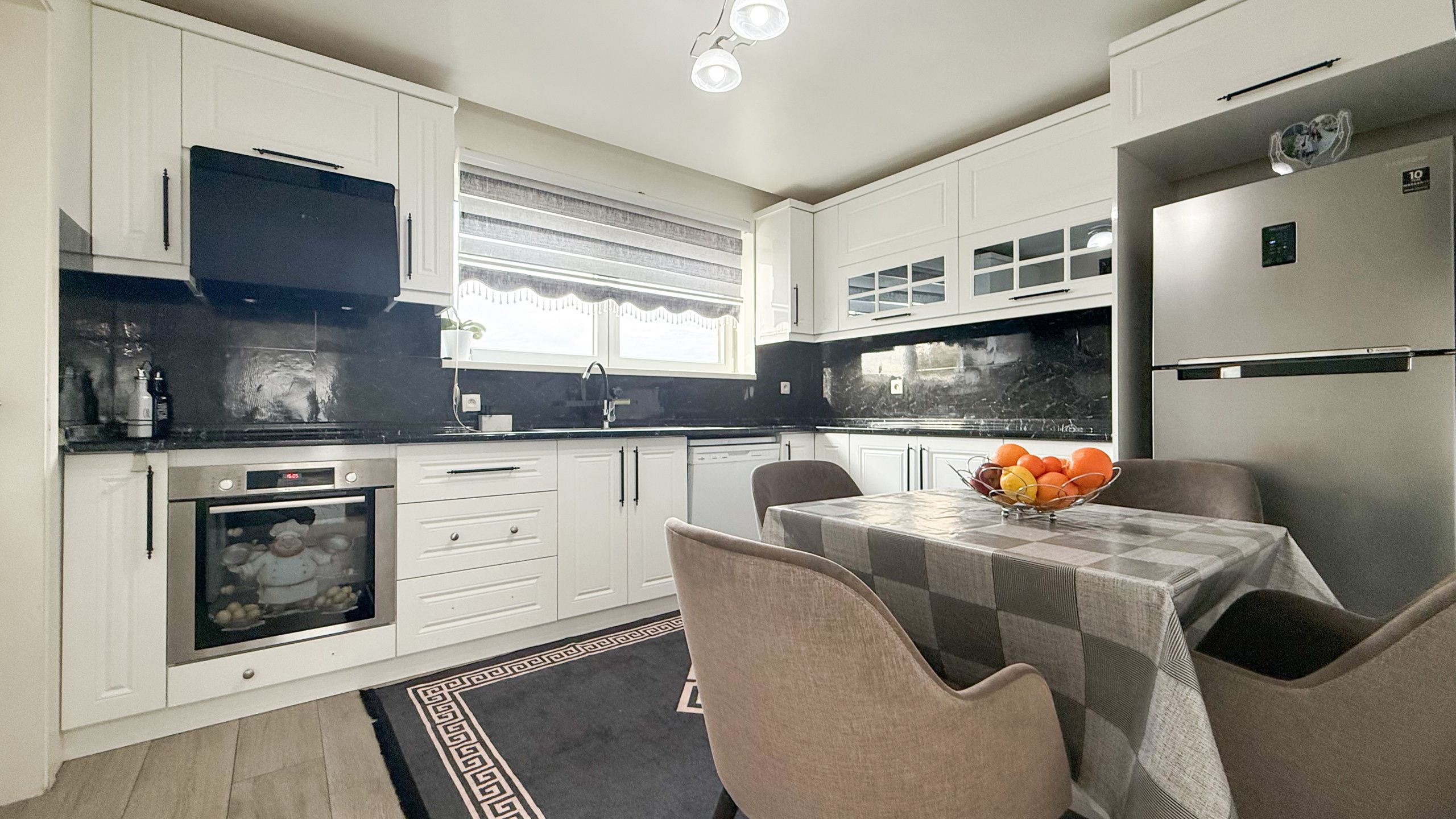 Ruim instapklaar duplex app in Paal, 108m², 3 slpks foto 10