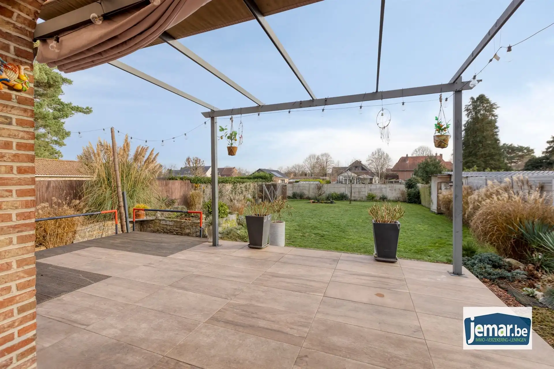 Vrijstaande bungalow woning met 3 slaapkamers en inpandige garage  foto 29