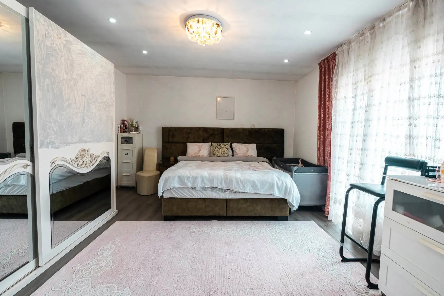 Comfortabele ruime gezinswoning met strategische ligging foto 25