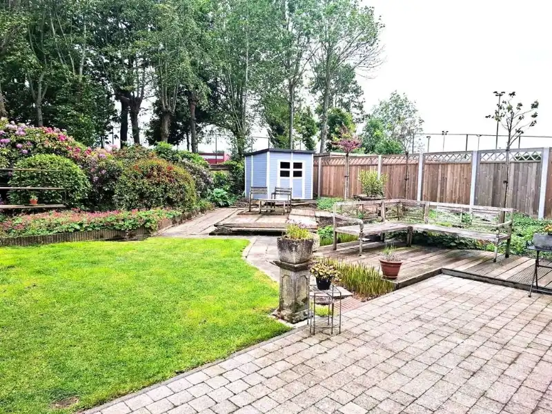 Comfortabele koppelwoning met 3 slaapkamers, GARAGE en TUIN te huur in Lichtervelde foto 16