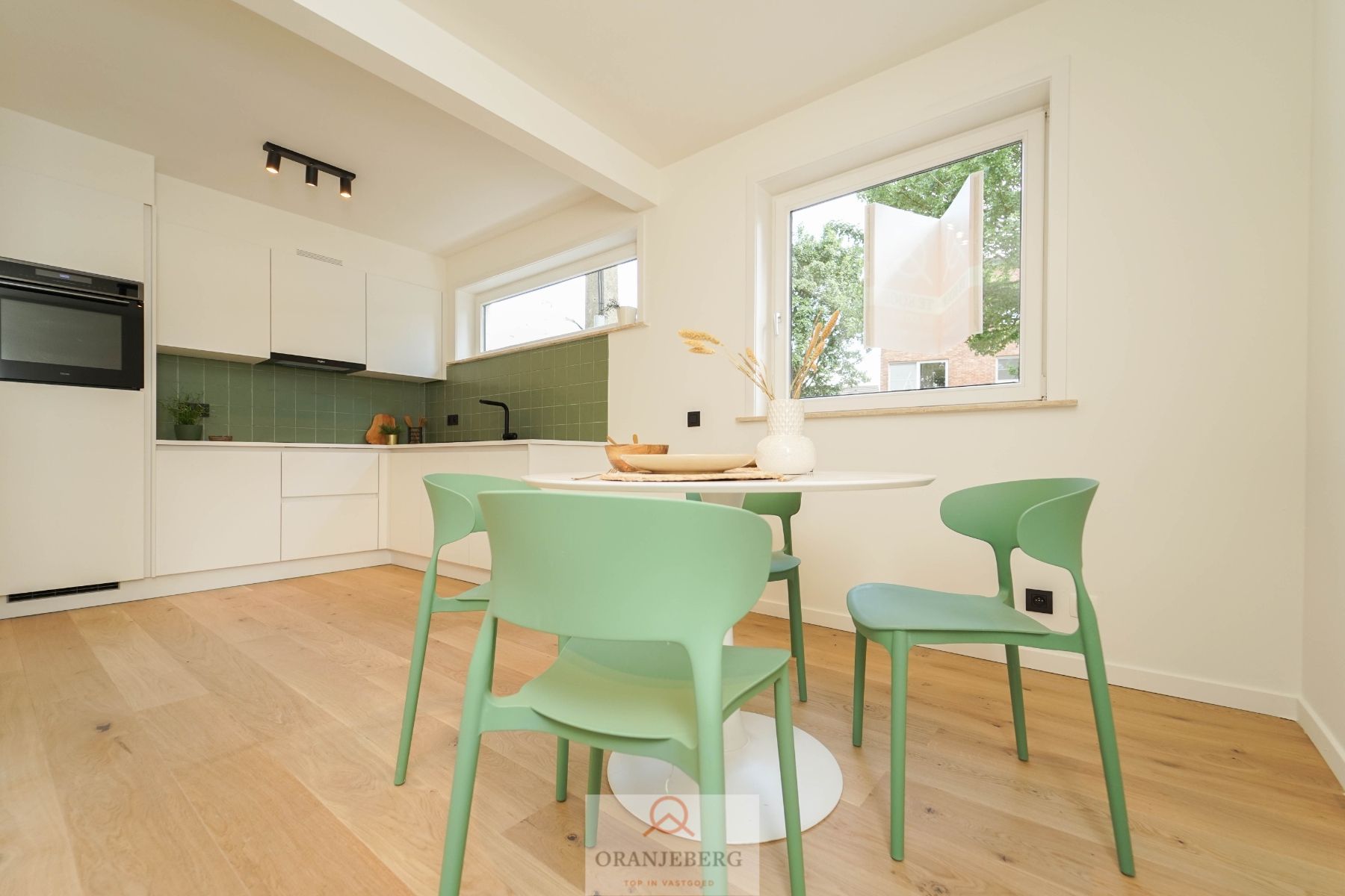 Gerenoveerd 2 slpk- appartement Sint-Amandsberg! foto 6