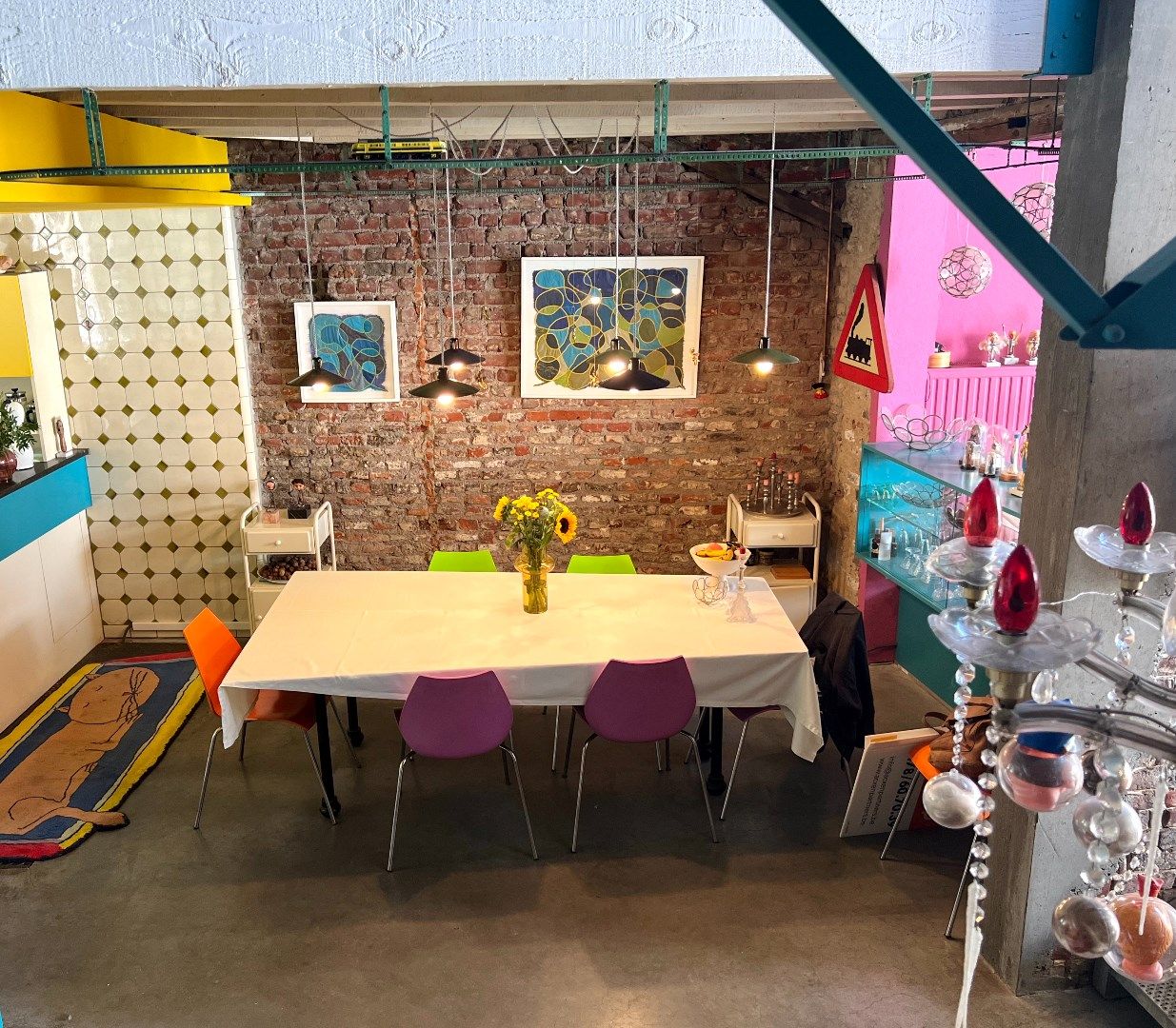 Kleurrijk, karaktervol en compleet uniek huis te koop pal in het centrum te Heule! foto 44