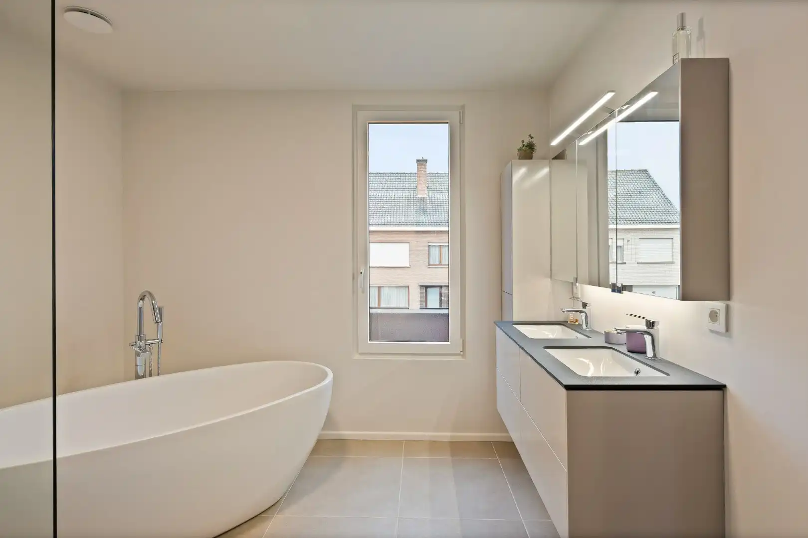 Nieuwbouwwoning met 3 slaapkamers en grote zolder, garage en tuin in Ooigem foto 10