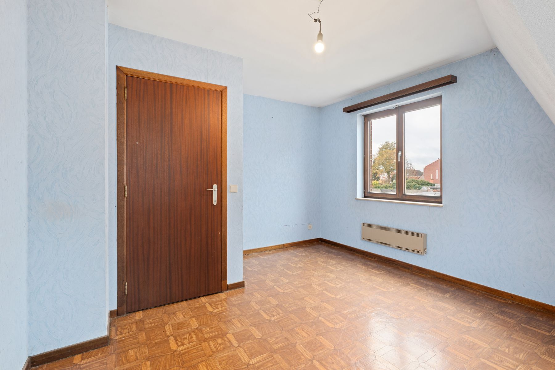 Te renoveren HOB op een ideale locatie! foto 6