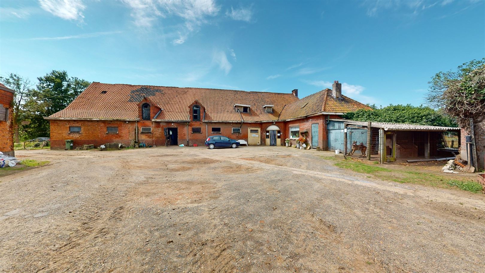 Boerderij met iets meer dan 38ha grond foto 42