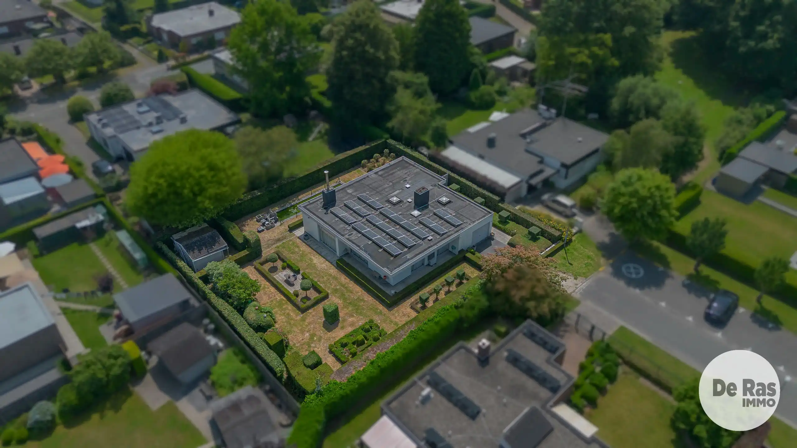 MASSEMEN -  Goed onderhouden bungalow op een rustige locatie foto 3