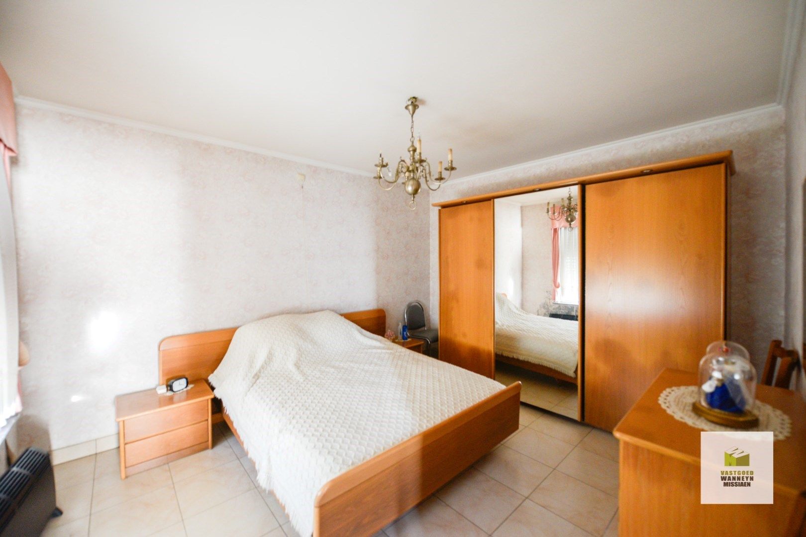Te renoveren woning met kantoor/toonzaal met grote parking  foto 11