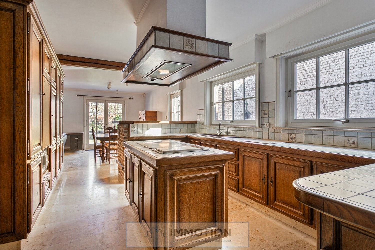 Unieke burgerwoning met bijgebouw en tuin foto 9