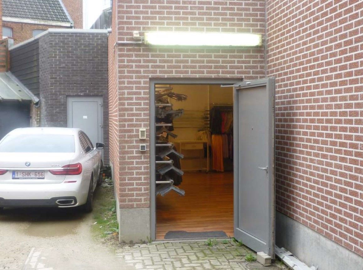 MODERN COMMERCIEEL GELIJKVLOERS BERGSTRAAT foto 11