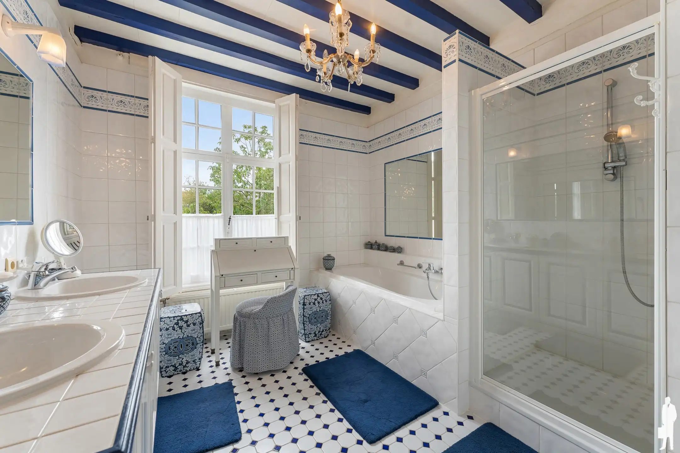 Historische herenhuis in het Begijnhof van Hoogstraten foto 29