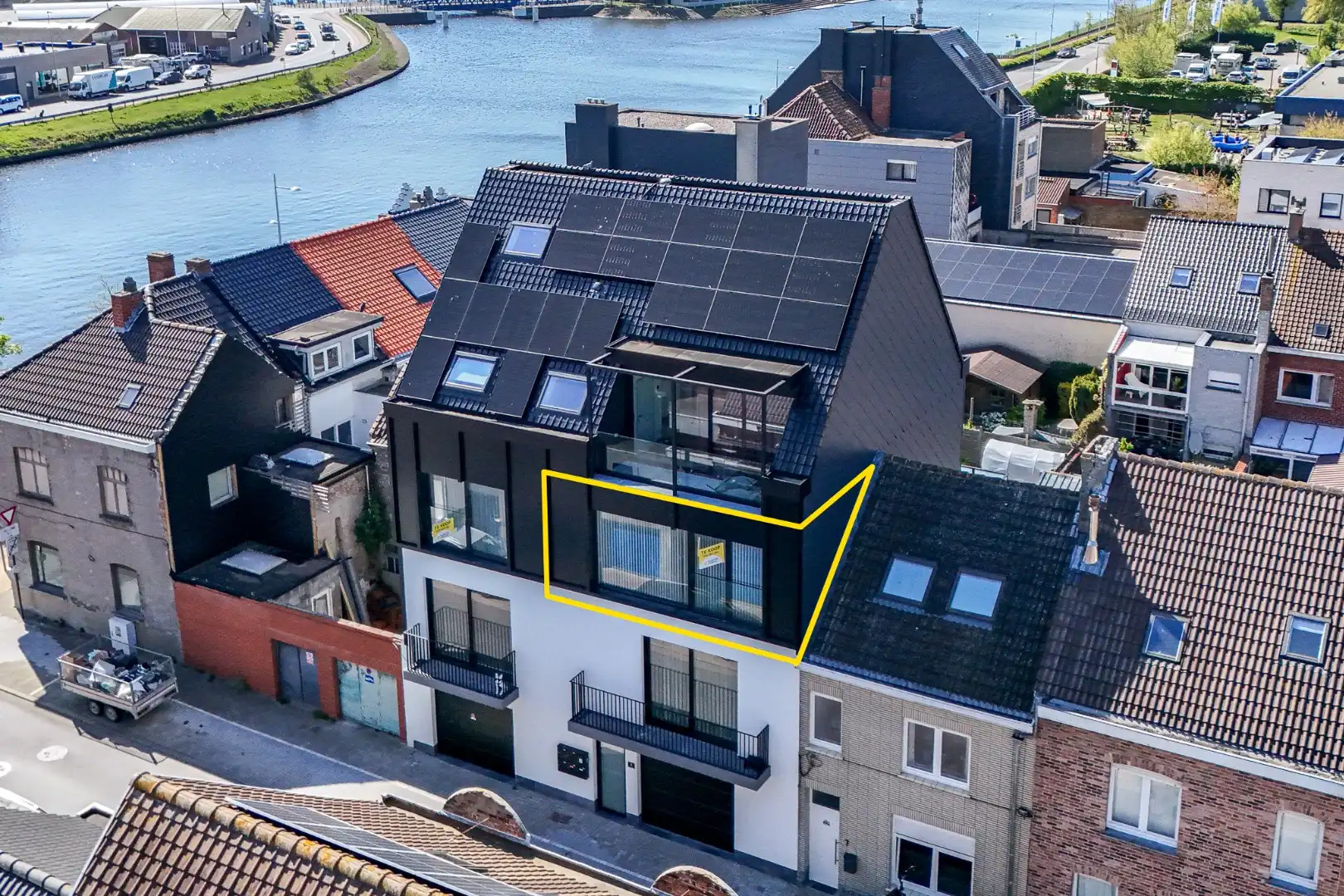 Modern energiezuinig 2-slaapkamerappartement te Bredene foto 19