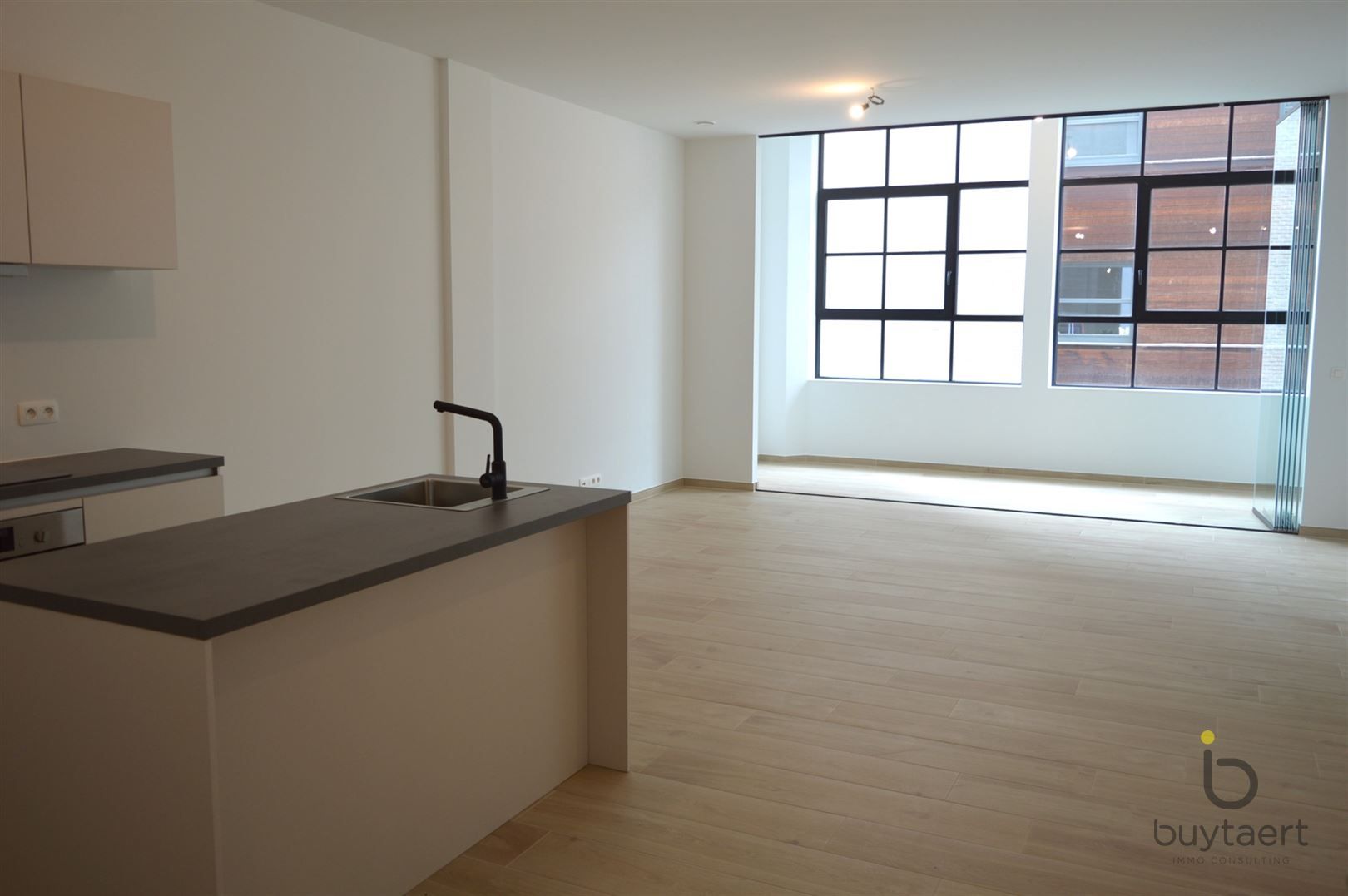 Nieuwbouw appartement met twee slpks op toplocatie. foto 4