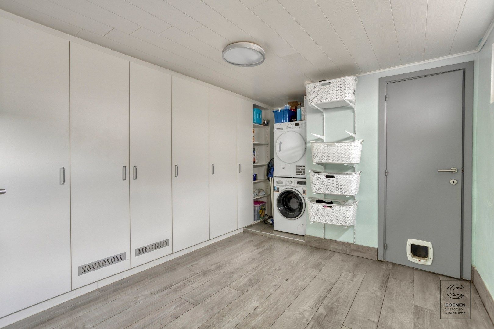 Zeer ruime en instapklare woning met een bew opp van 181 m², 4 ruime slpk's en zeer leuke, zonnige tuin met prachtig uitzicht! foto 17