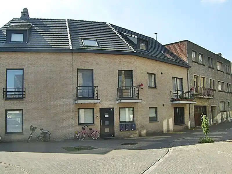 App 2de verd met 2 slpks foto {{pictureIndex}}