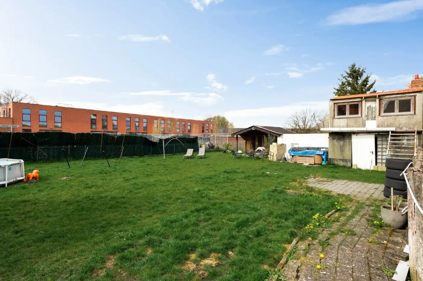 Ruime woning met 3 à 4 slpk., garage en oprit op een perceel van 702 m² foto 20