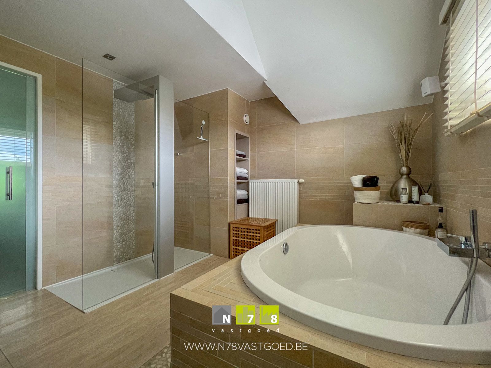 Villa te koop foto 52