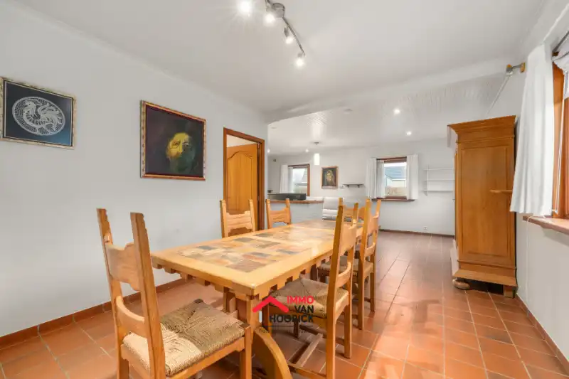 Instapklare woning OB - 4 slpkmrs - 810m² grondopp. foto 5