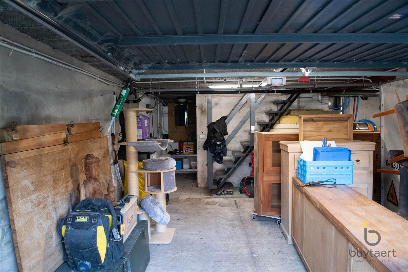 Ruime vrijstaande woning met dubbele inpandige garage! foto 38