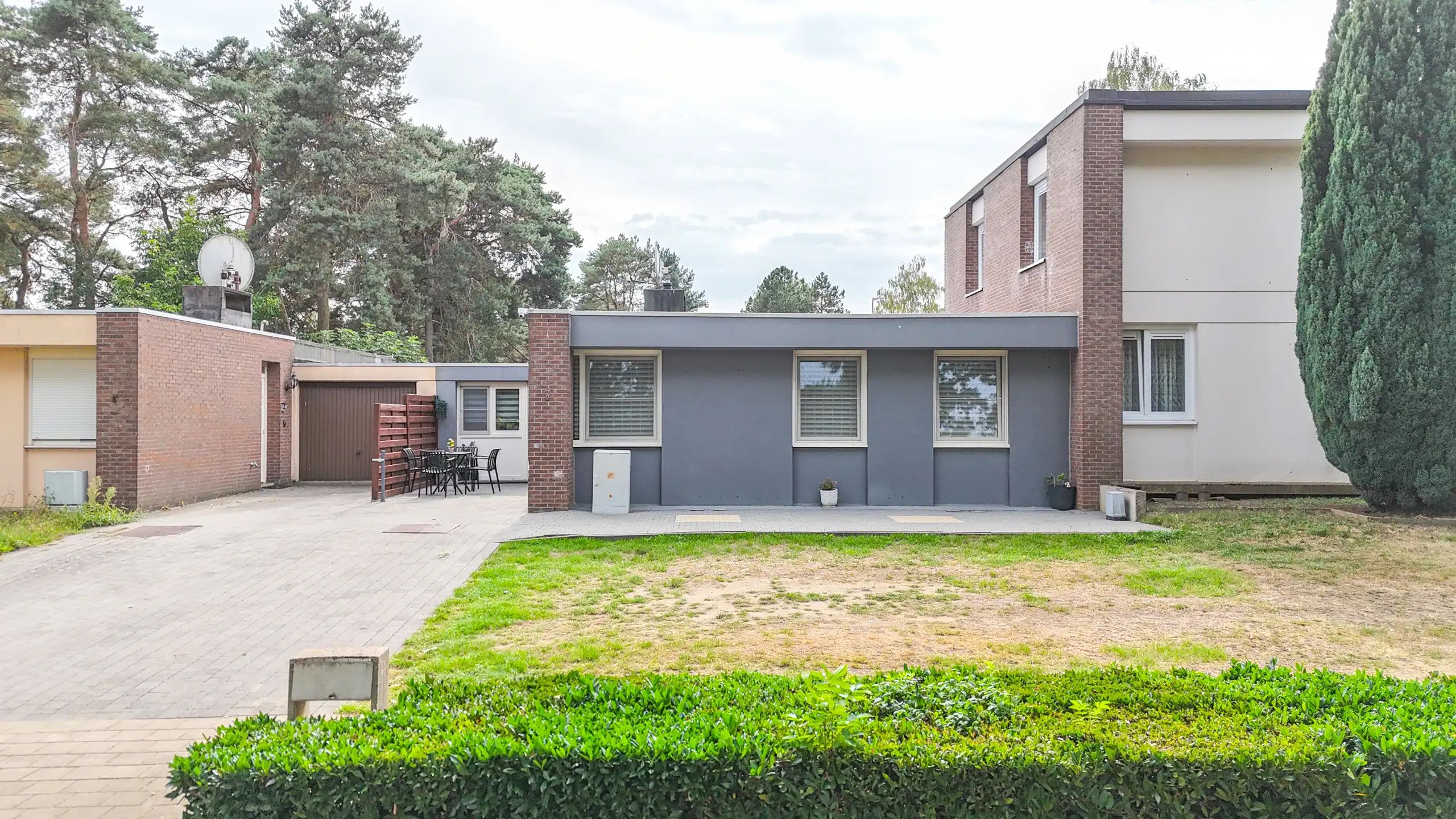 Ruime gezinswoning met 3 slaapkamers en fraaie veranda! foto 32