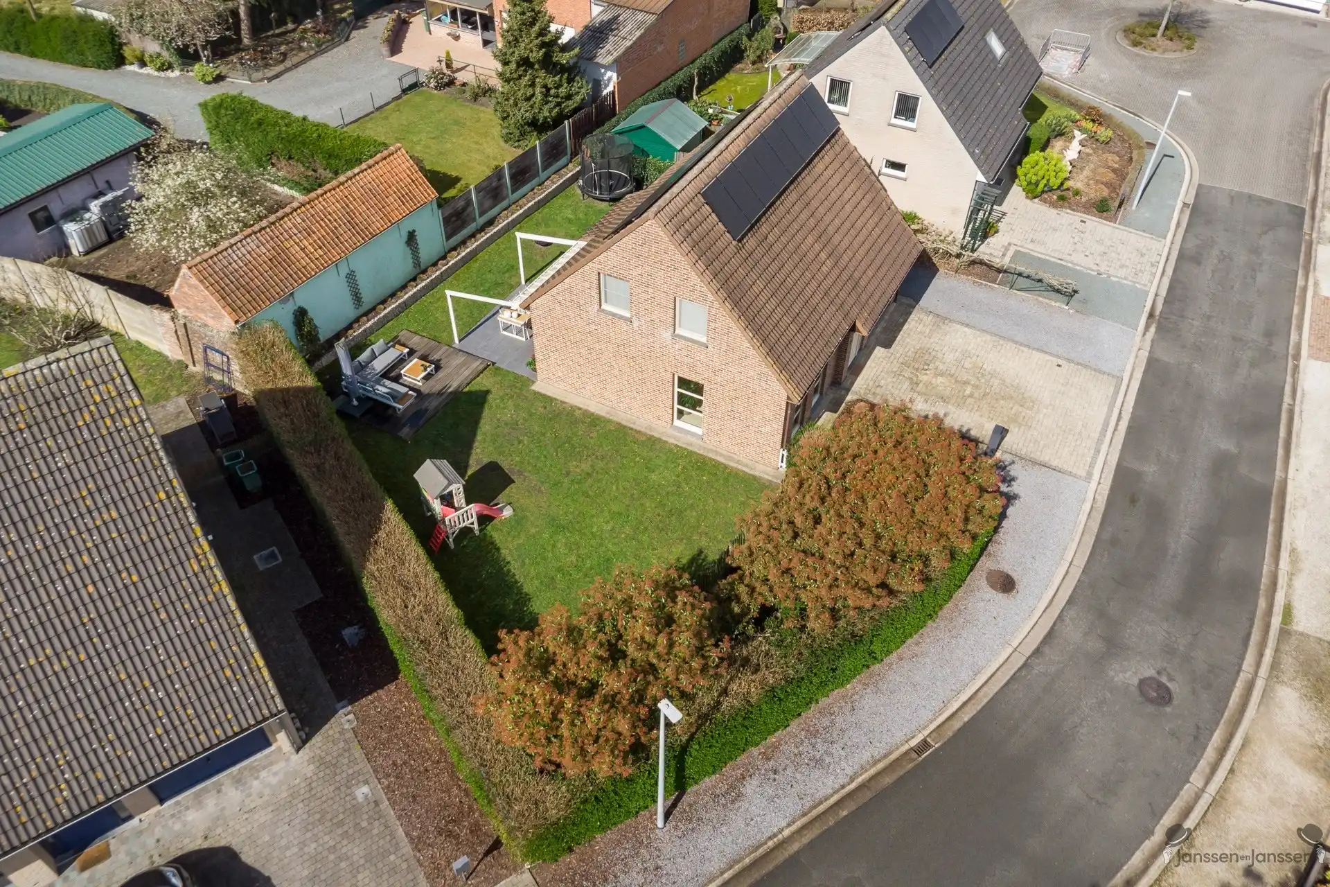 Instapklare open bebouwing met 3 slpkmrs foto 18