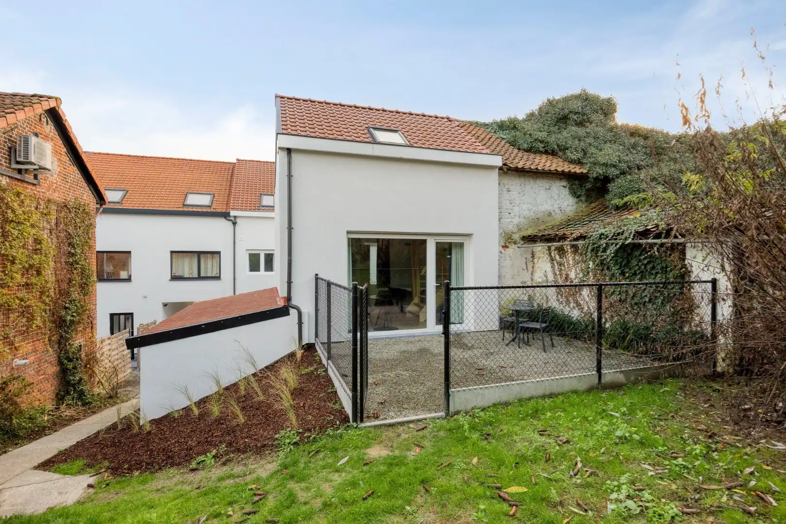 Totaal gerenoveerde en bemeubelde studio op gunstige ligging nabij Leuven  foto 35