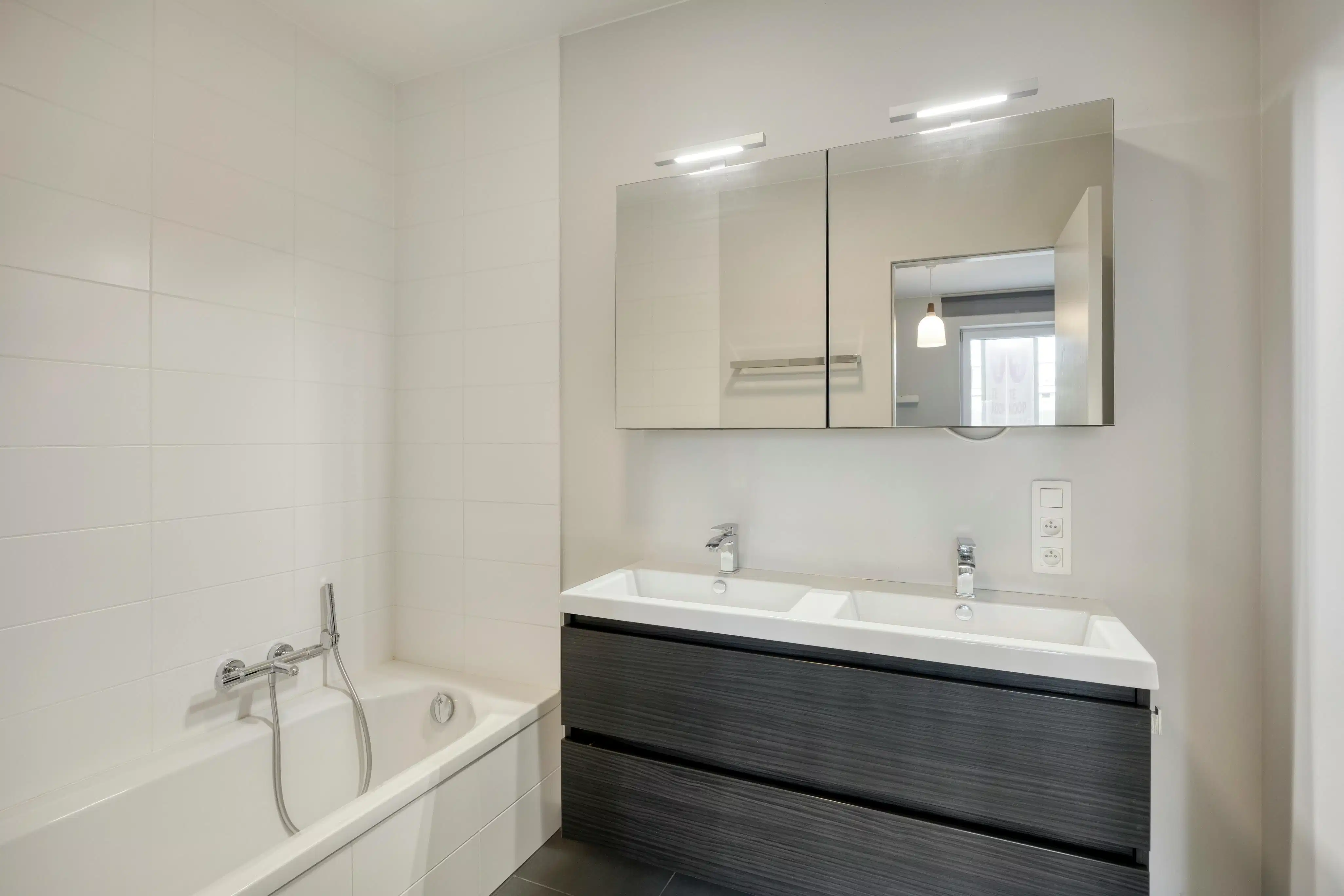 Lichtrijk hoekappartement met open zicht te Gent foto 11