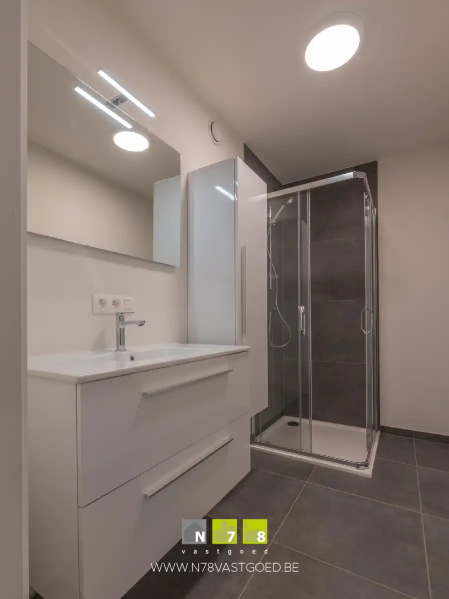Appartement te huur foto 11