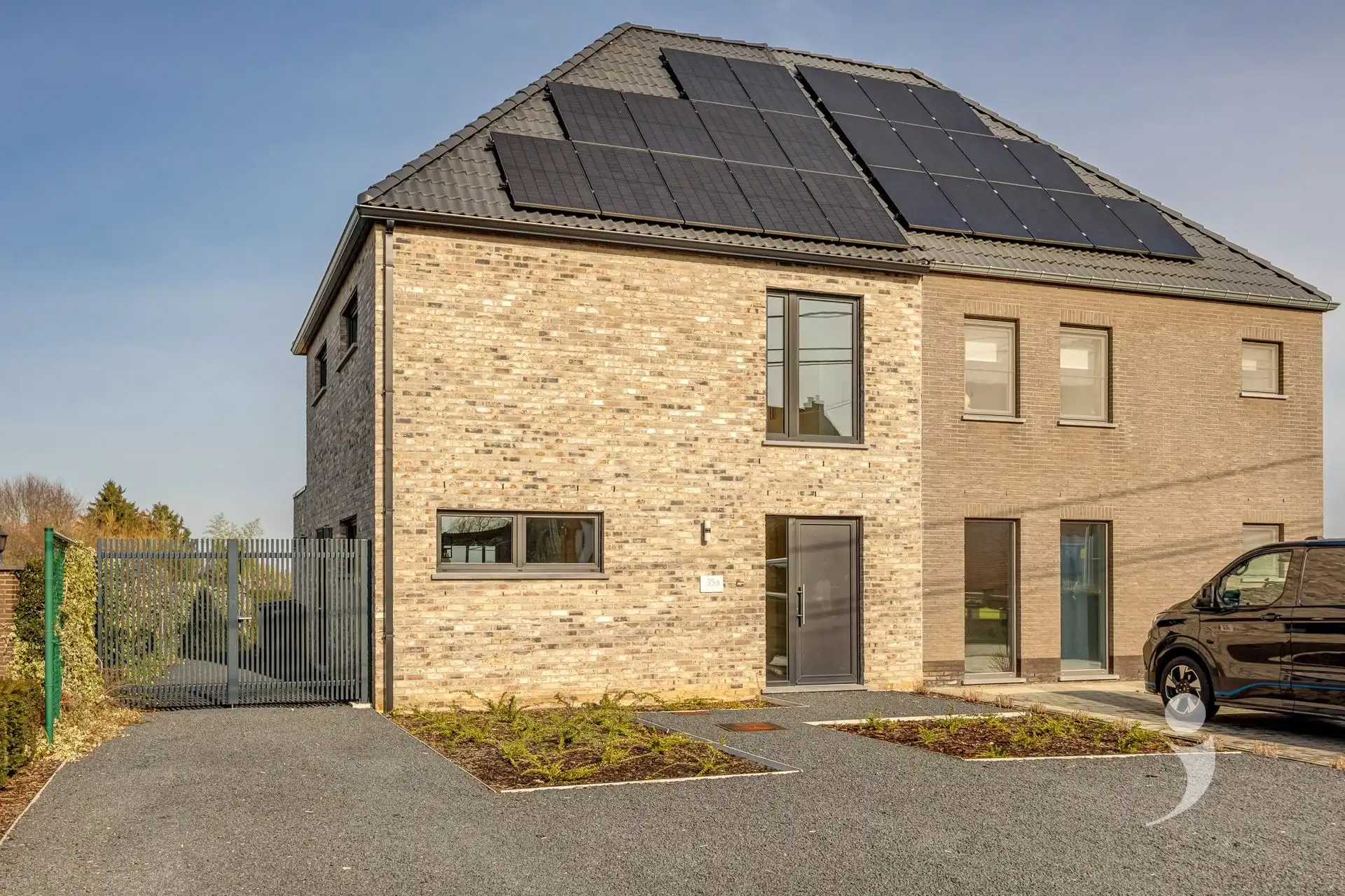 Knappe gezinswoning op een toplocatie!  foto 39