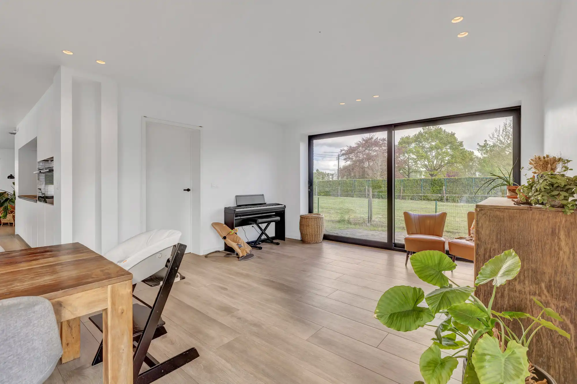 Energiezuinige alleenstaande woning met weide op 19a 37ca foto 19
