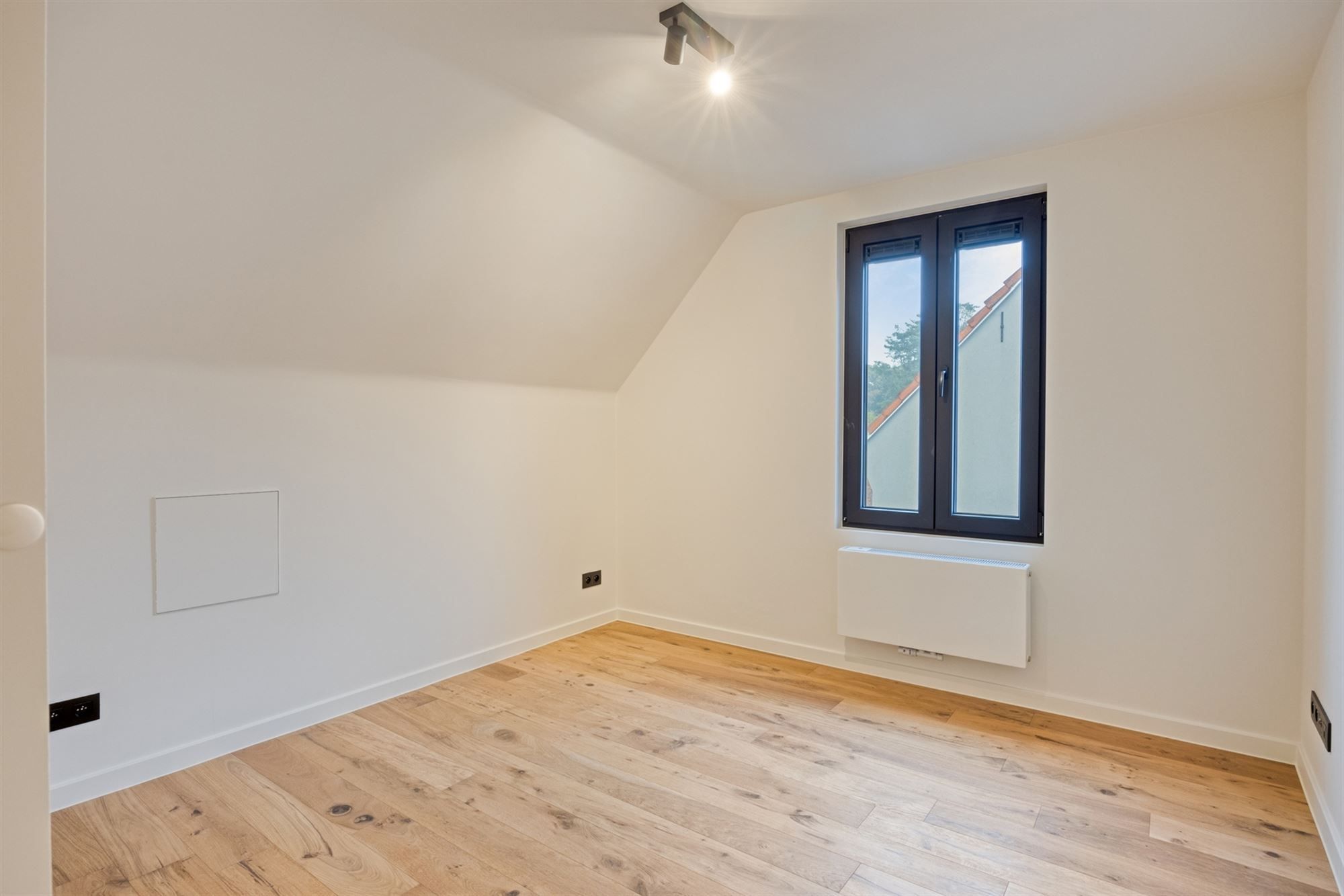 Moderne woning met 3 slaapkamers, 2 badkamers aan de vaart foto 18