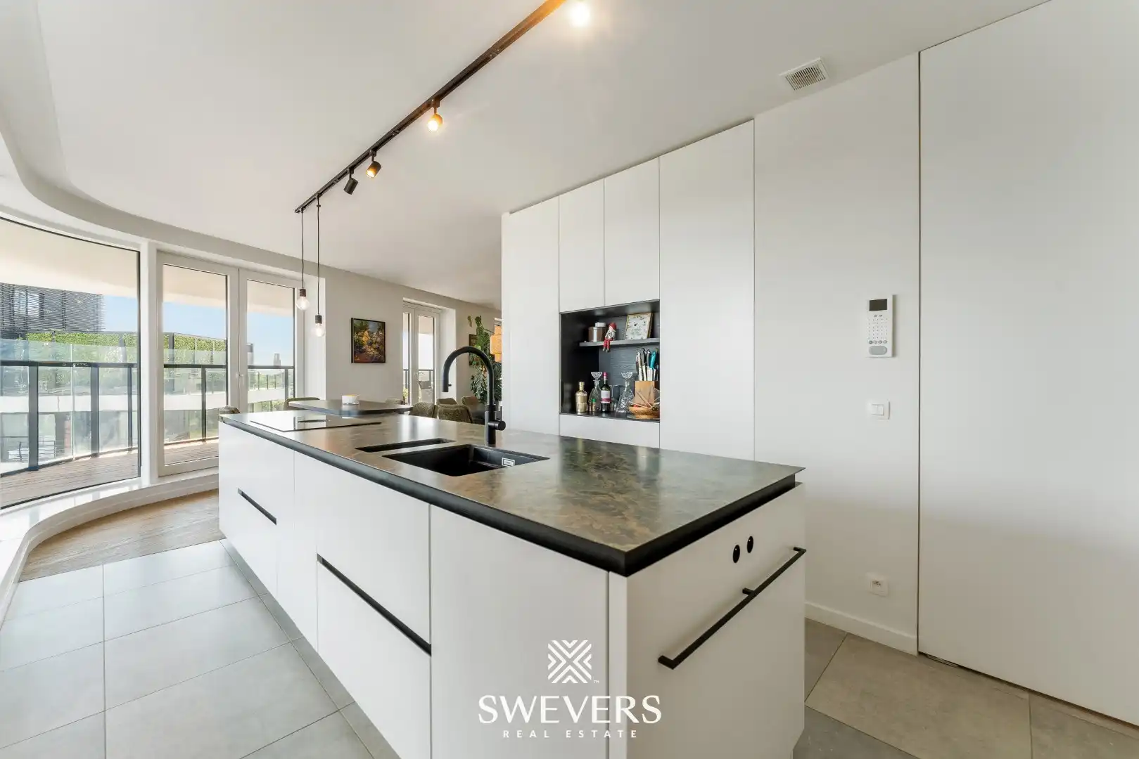 Adembenemend luxueus appartement (216m²) op Zuidzicht met riant terras rondom (223 m²) foto 15