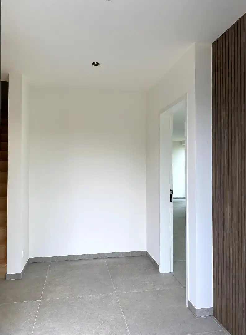 NIEUWBOUWPROJECT MET 2 INSTAPKLARE NIEUWBOUWWONINGEN MET 3 SLPKS | TUIN EN CARPORT foto 2