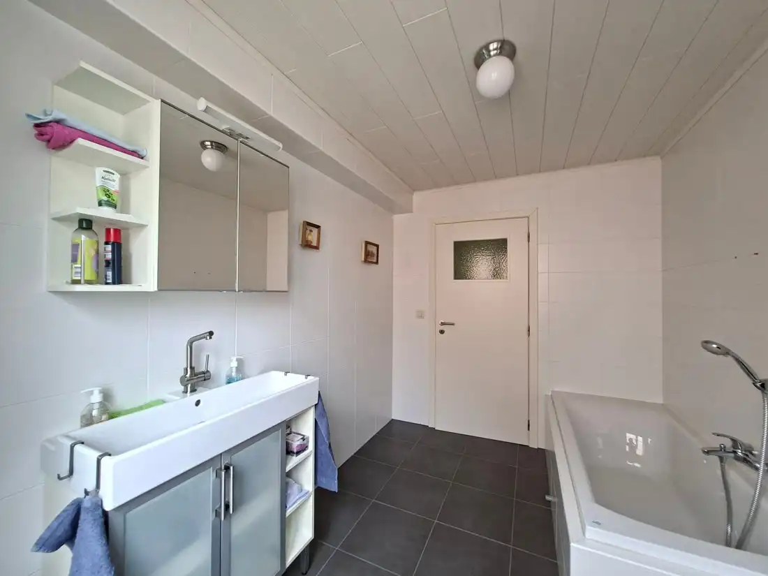Recente landelijke woning te Lommel foto 16