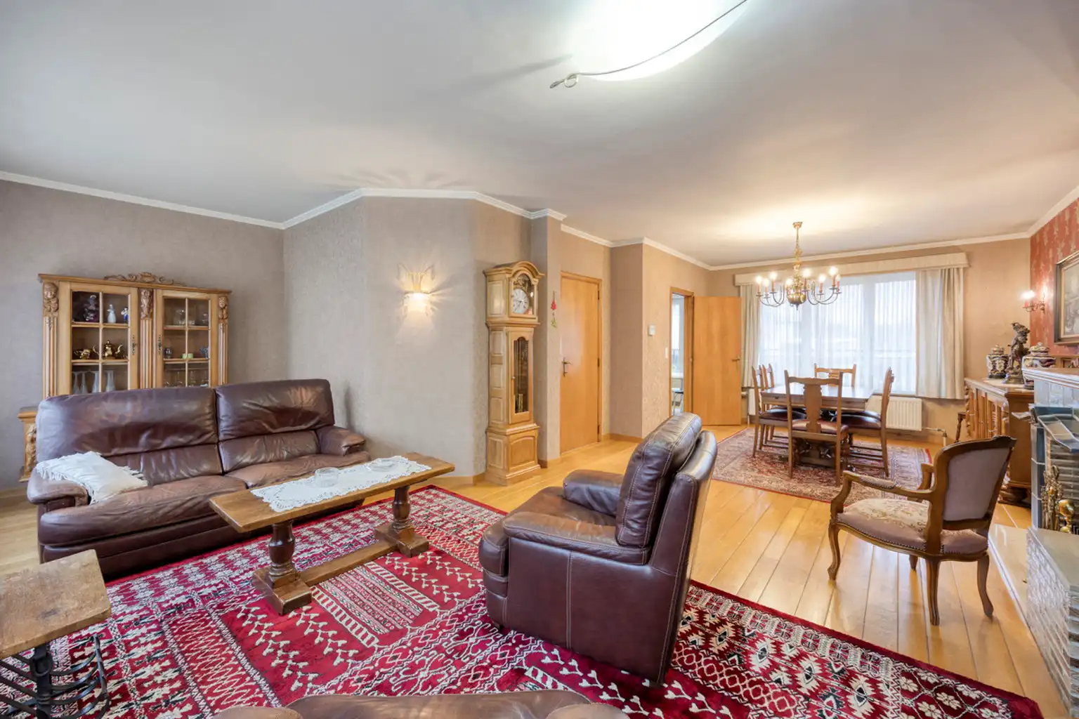 Goed onderhouden, instapklare bel-etagewoning in Zellik foto 2